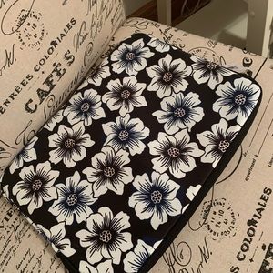 NWT Kate Spade Blake Avenue Laptop Case